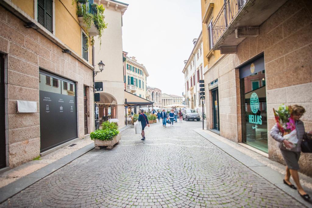 La residenza del cantante Verona Exterior foto